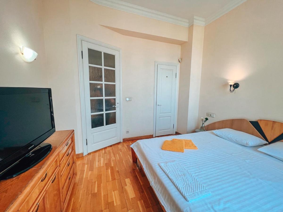 Apartments Rentals Ukraine On Kreshchatik 基輔 外观 照片