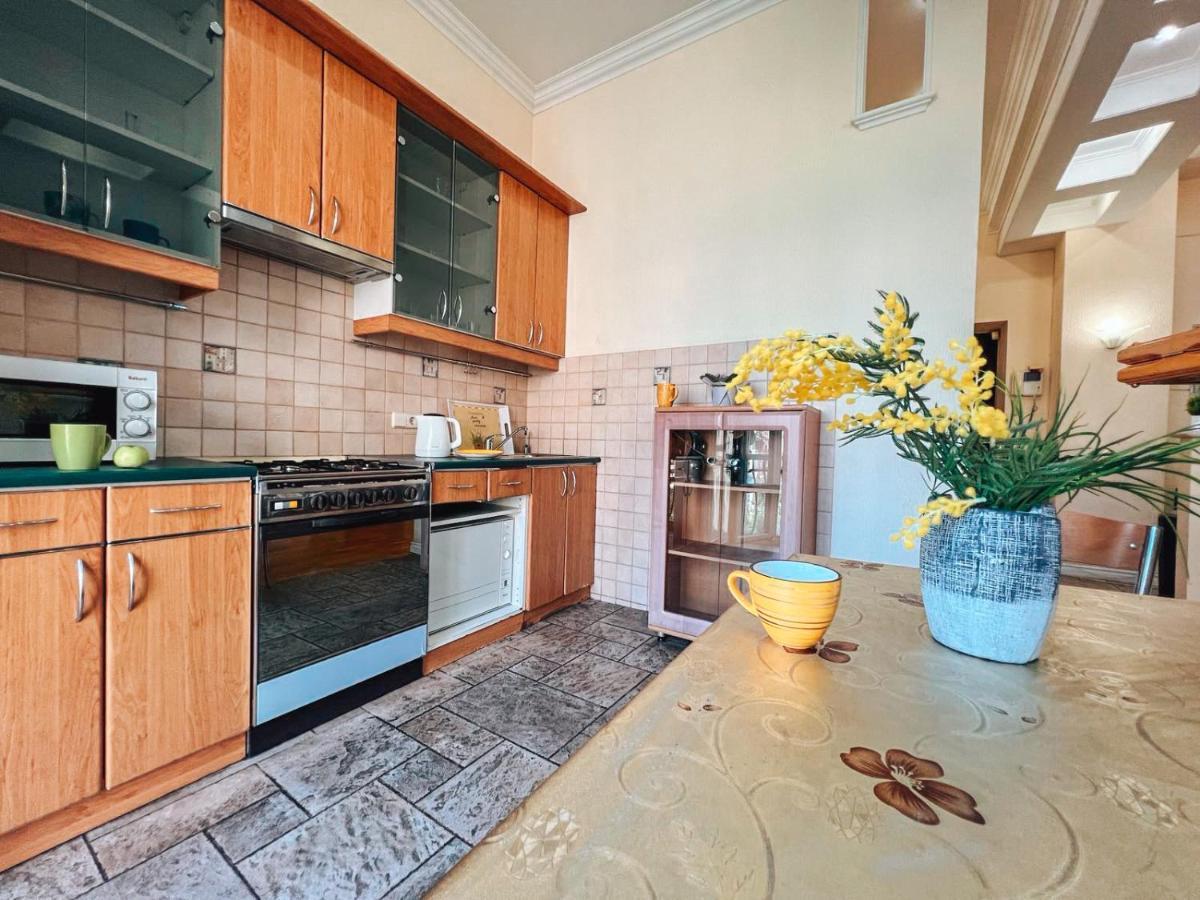 Apartments Rentals Ukraine On Kreshchatik 基輔 外观 照片